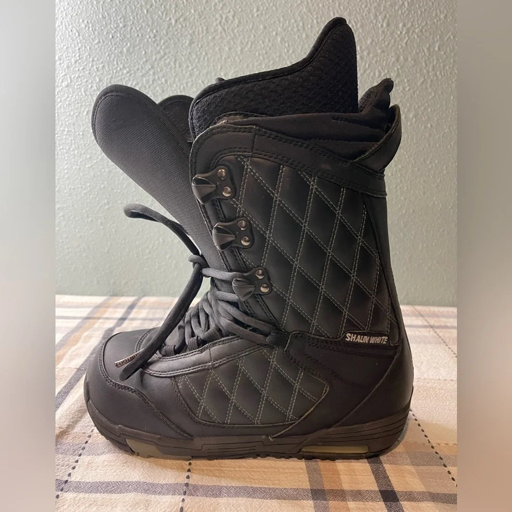 Burton Shaun White Snowboard Boots Men’s US 7.5 Black Winter Riding Boots